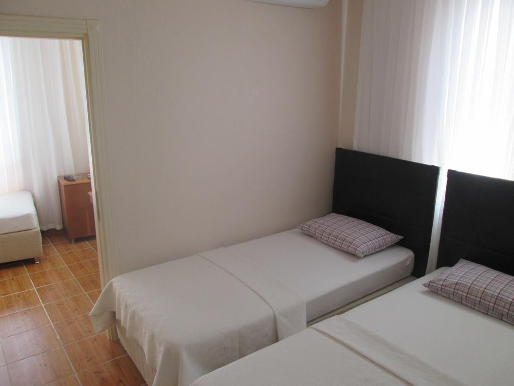 Avsa Cane Motel Türkeli Quarto foto